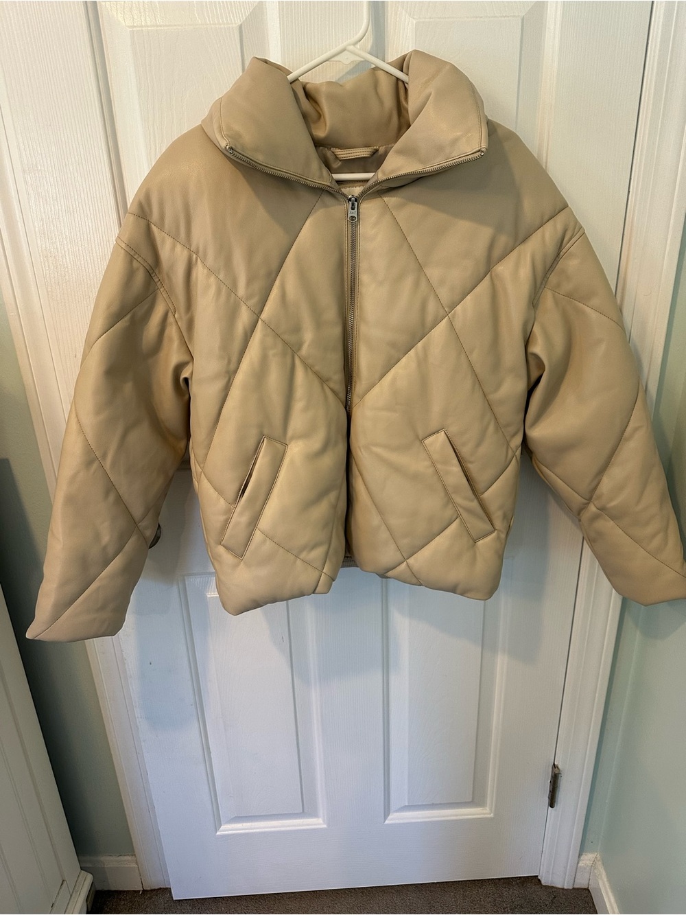 Abercrombie & Fitch Quilted Puffer Jacket in Beige - Picture 1 of 5